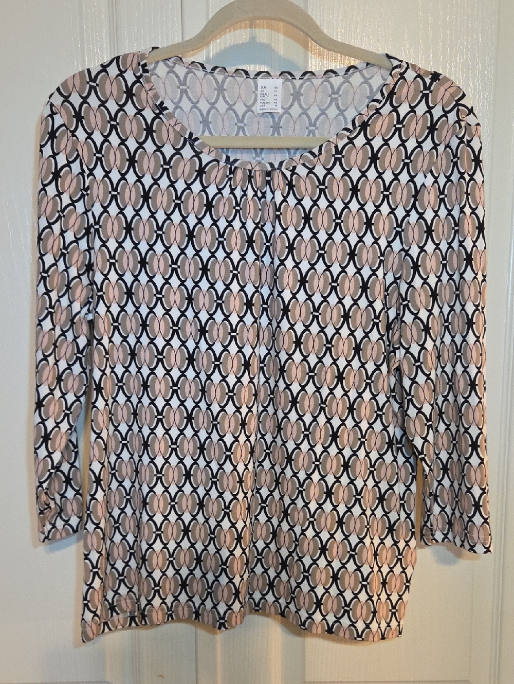 Classic Geometric Print Women's Top - Blush/Black